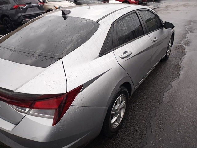 2021 Hyundai Elantra SE