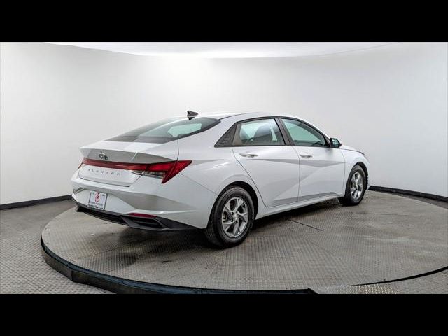 2021 Hyundai Elantra SE