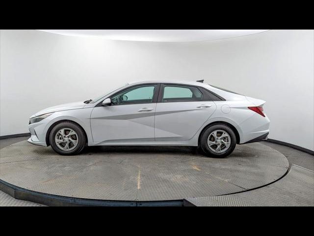 2021 Hyundai Elantra SE