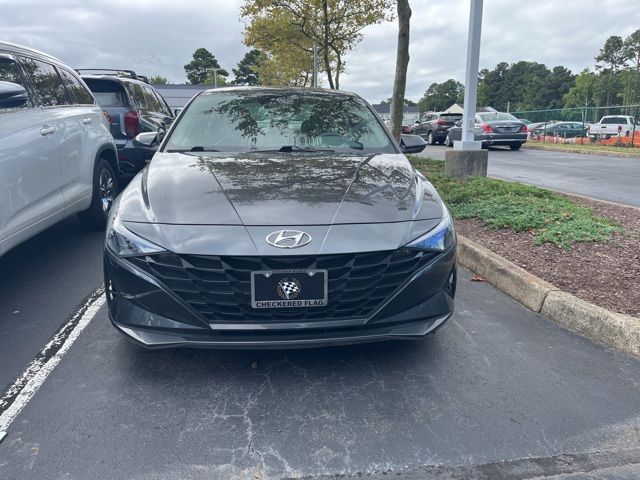 2021 Hyundai Elantra SE