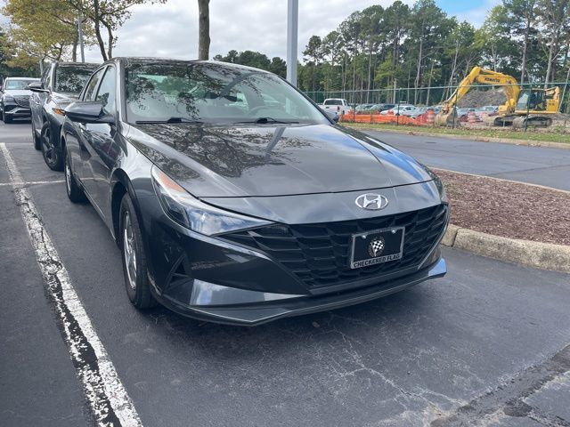 2021 Hyundai Elantra SE