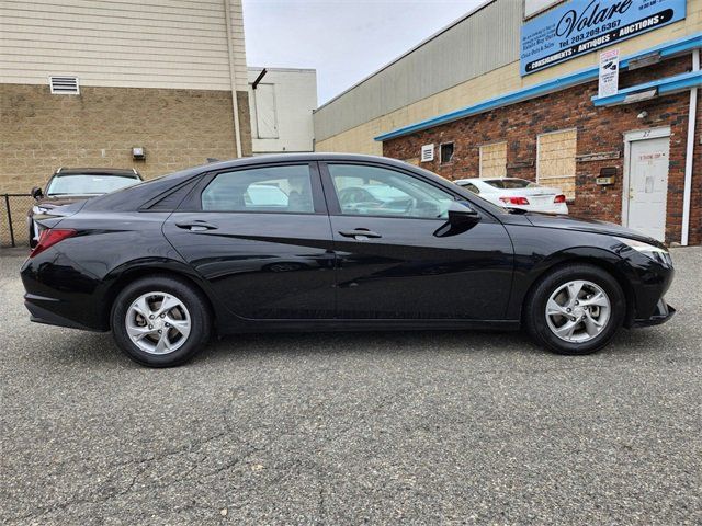 2021 Hyundai Elantra SE