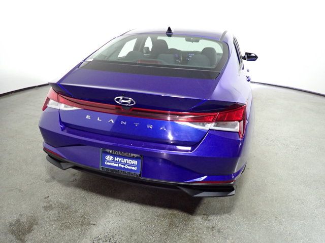 2021 Hyundai Elantra SE