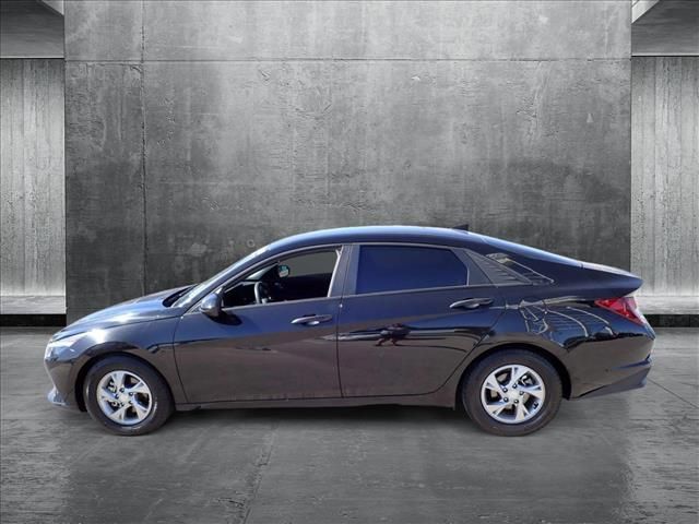 2021 Hyundai Elantra SE