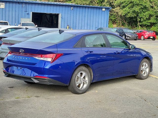 2021 Hyundai Elantra SE