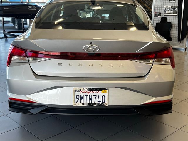 2021 Hyundai Elantra SE