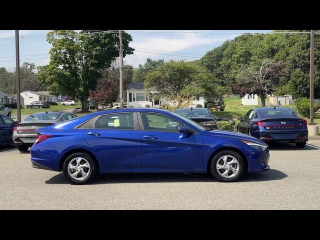 2021 Hyundai Elantra SE