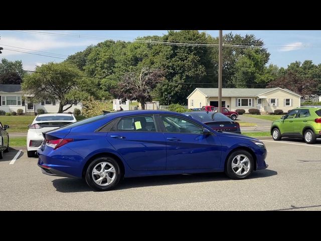 2021 Hyundai Elantra SE