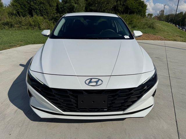 2021 Hyundai Elantra SE