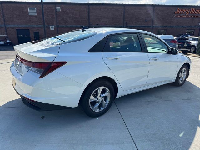 2021 Hyundai Elantra SE