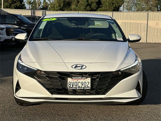 2021 Hyundai Elantra SE