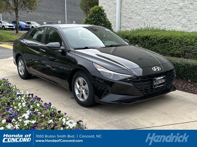 2021 Hyundai Elantra SE