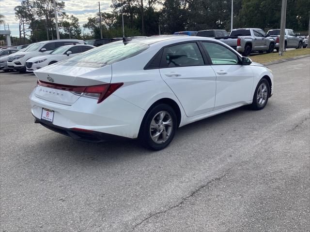 2021 Hyundai Elantra SE