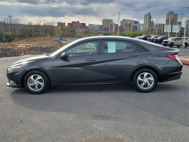 2021 Hyundai Elantra SE