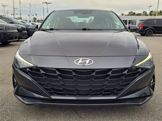 2021 Hyundai Elantra SE