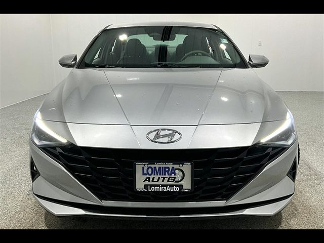 2021 Hyundai Elantra SE