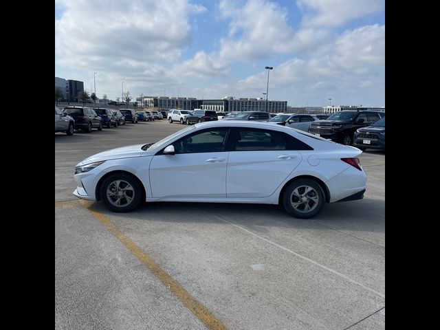 2021 Hyundai Elantra SE