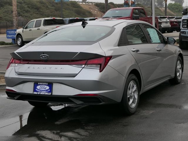 2021 Hyundai Elantra SE