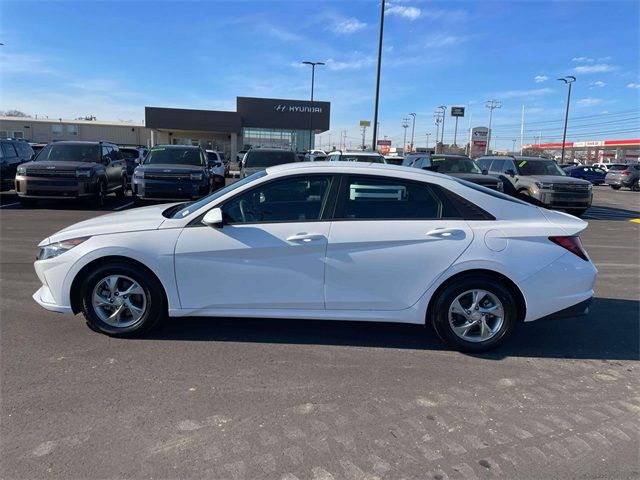 2021 Hyundai Elantra SE