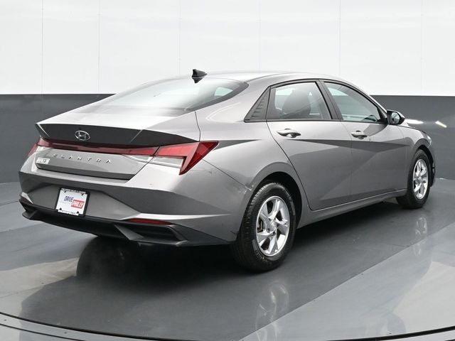 2021 Hyundai Elantra SE