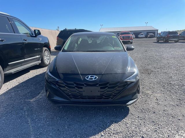 2021 Hyundai Elantra SE