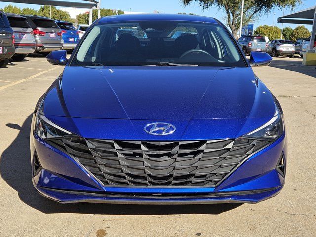 2021 Hyundai Elantra SE