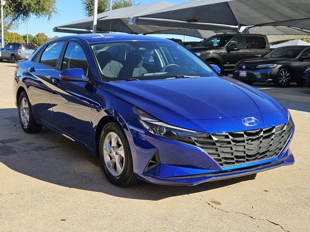 2021 Hyundai Elantra SE