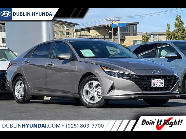 2021 Hyundai Elantra SE