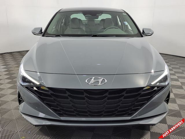 2021 Hyundai Elantra SE