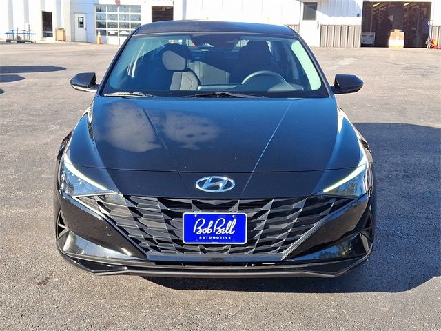 2021 Hyundai Elantra SE