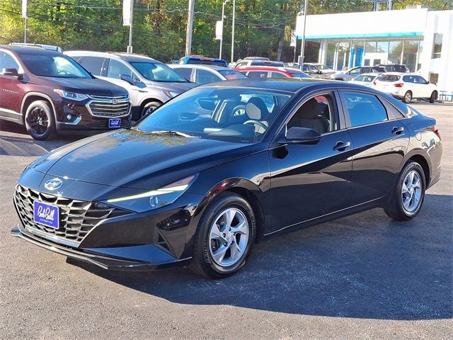 2021 Hyundai Elantra SE