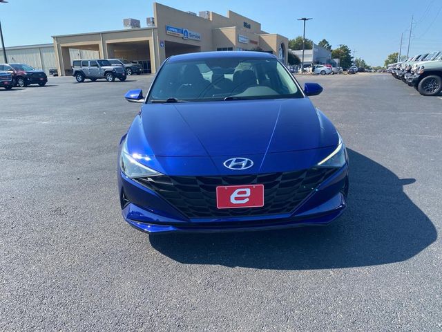 2021 Hyundai Elantra SE