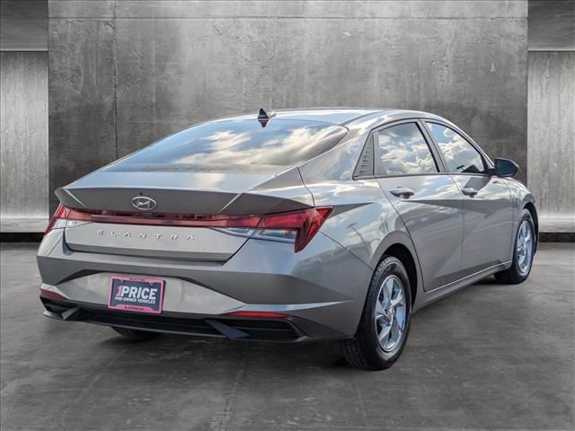 2021 Hyundai Elantra SE