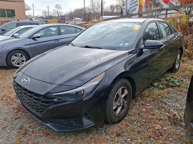 2021 Hyundai Elantra SE