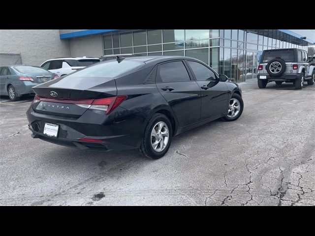 2021 Hyundai Elantra SE