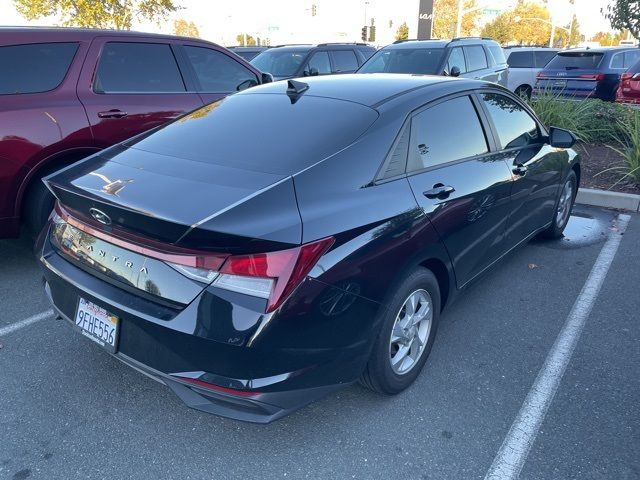 2021 Hyundai Elantra SE