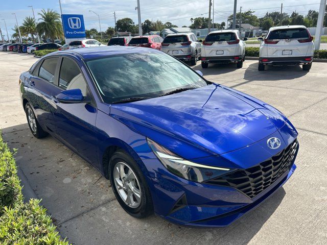 2021 Hyundai Elantra SE