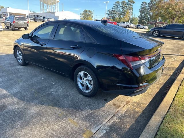 2021 Hyundai Elantra SE