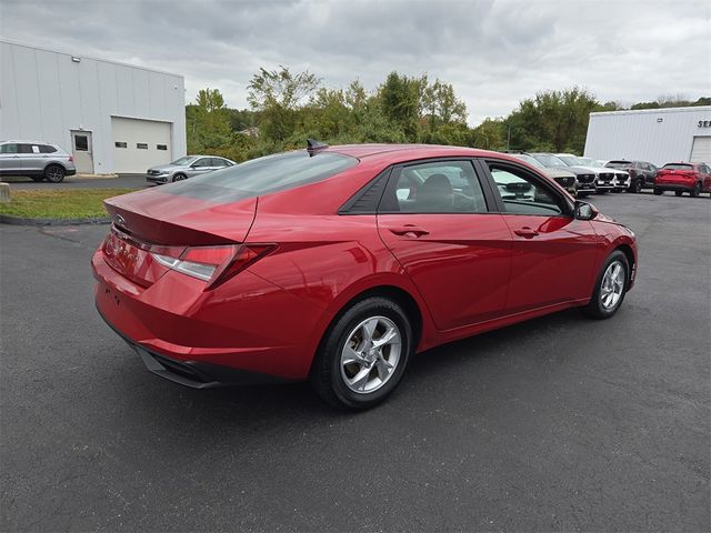 2021 Hyundai Elantra SE