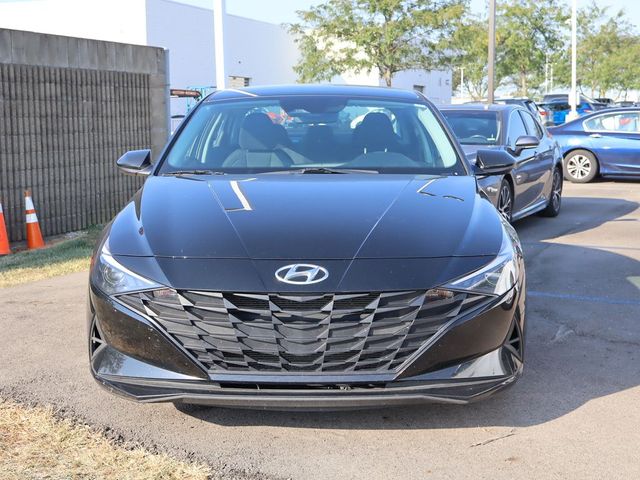 2021 Hyundai Elantra SE