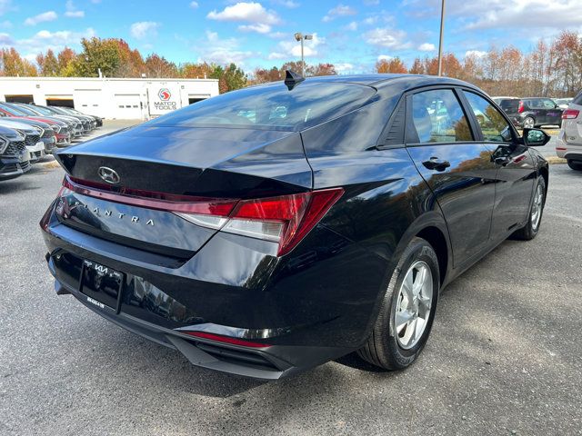 2021 Hyundai Elantra SE