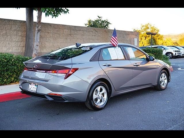 2021 Hyundai Elantra SE