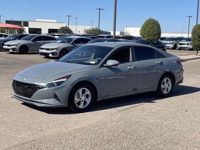 2021 Hyundai Elantra SE