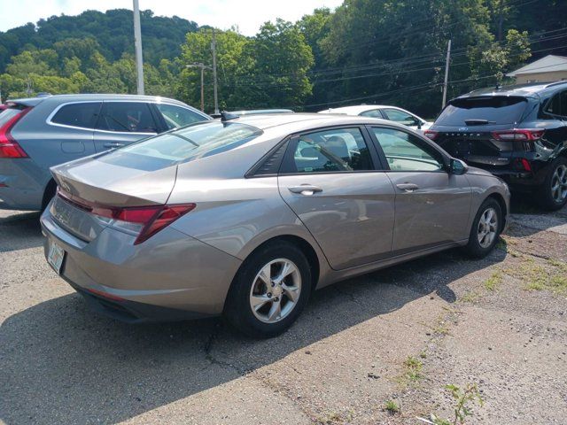 2021 Hyundai Elantra SE