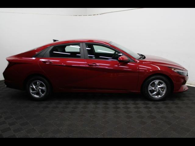 2021 Hyundai Elantra SE