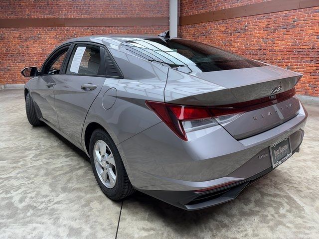 2021 Hyundai Elantra SE