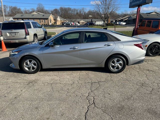 2021 Hyundai Elantra SE