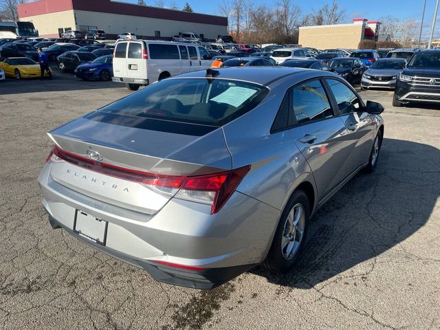 2021 Hyundai Elantra SE