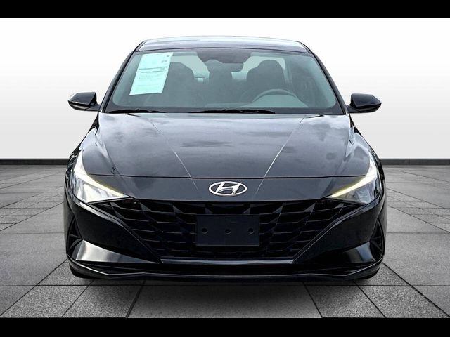 2021 Hyundai Elantra SE