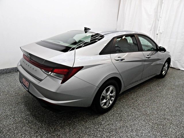 2021 Hyundai Elantra SE